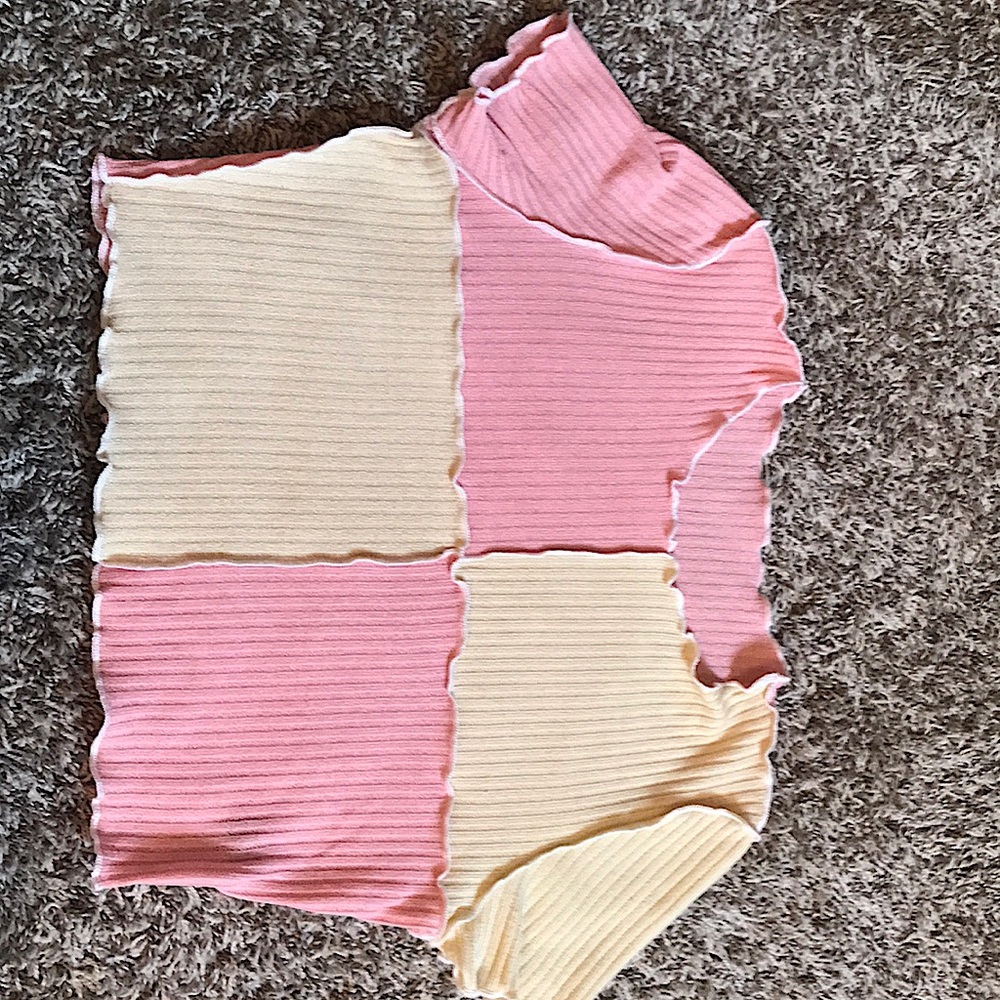 Color block crop top